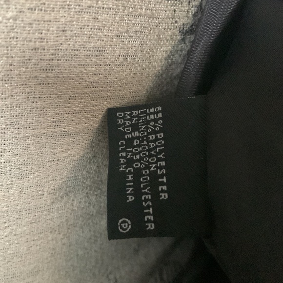 BNWOT ANNE KLEIN Black Blazer, two front pockets, with stitching details. - Picture 9 of 12